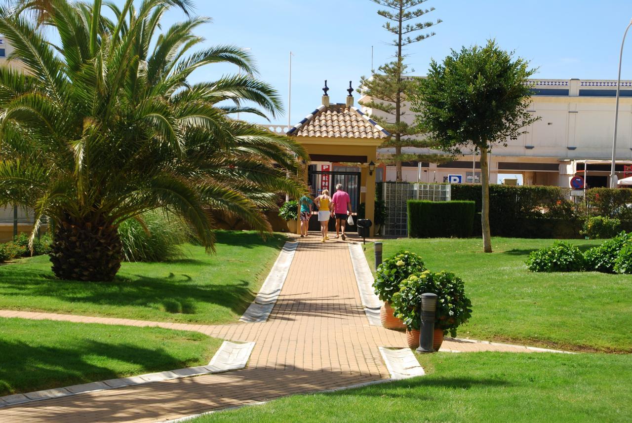 Canela Park By H *